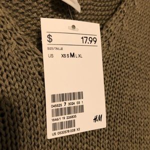 H&M Sweaters - H&M Sweater H&M Sweaters - H&M Sweater